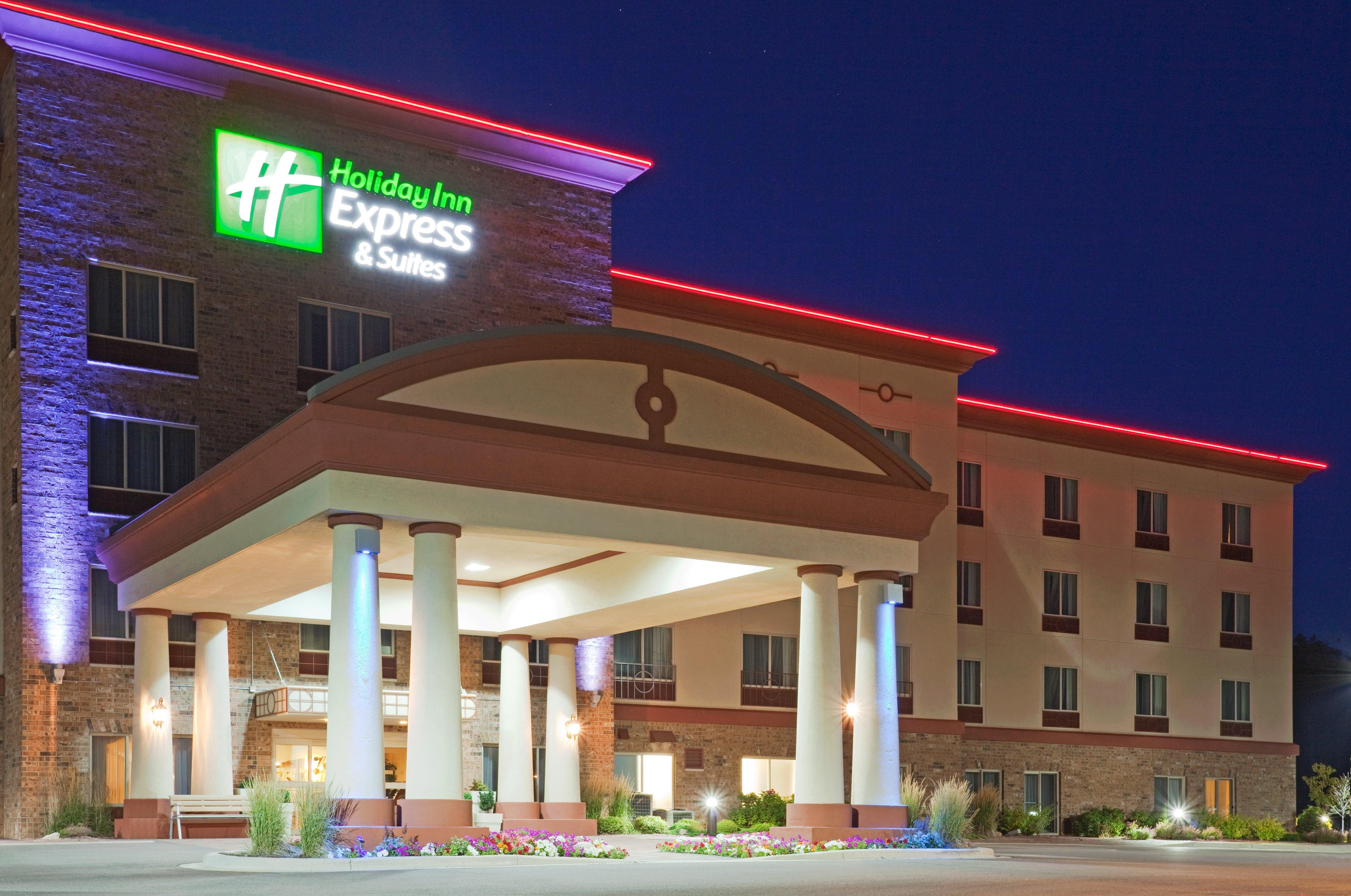 Holiday Inn Express & Suites Wausau By Ihg Weston Exterior foto