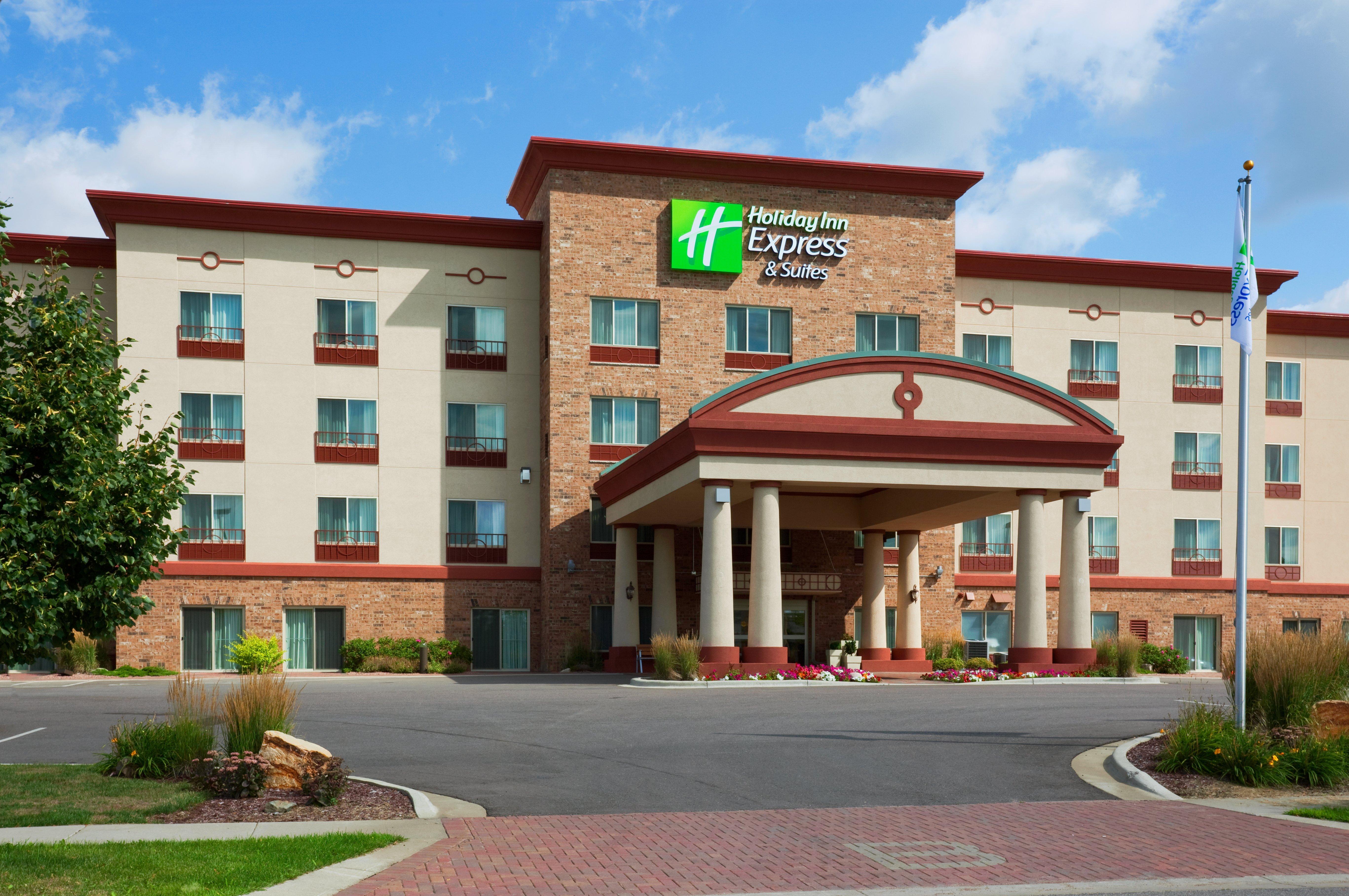 Holiday Inn Express & Suites Wausau By Ihg Weston Exterior foto
