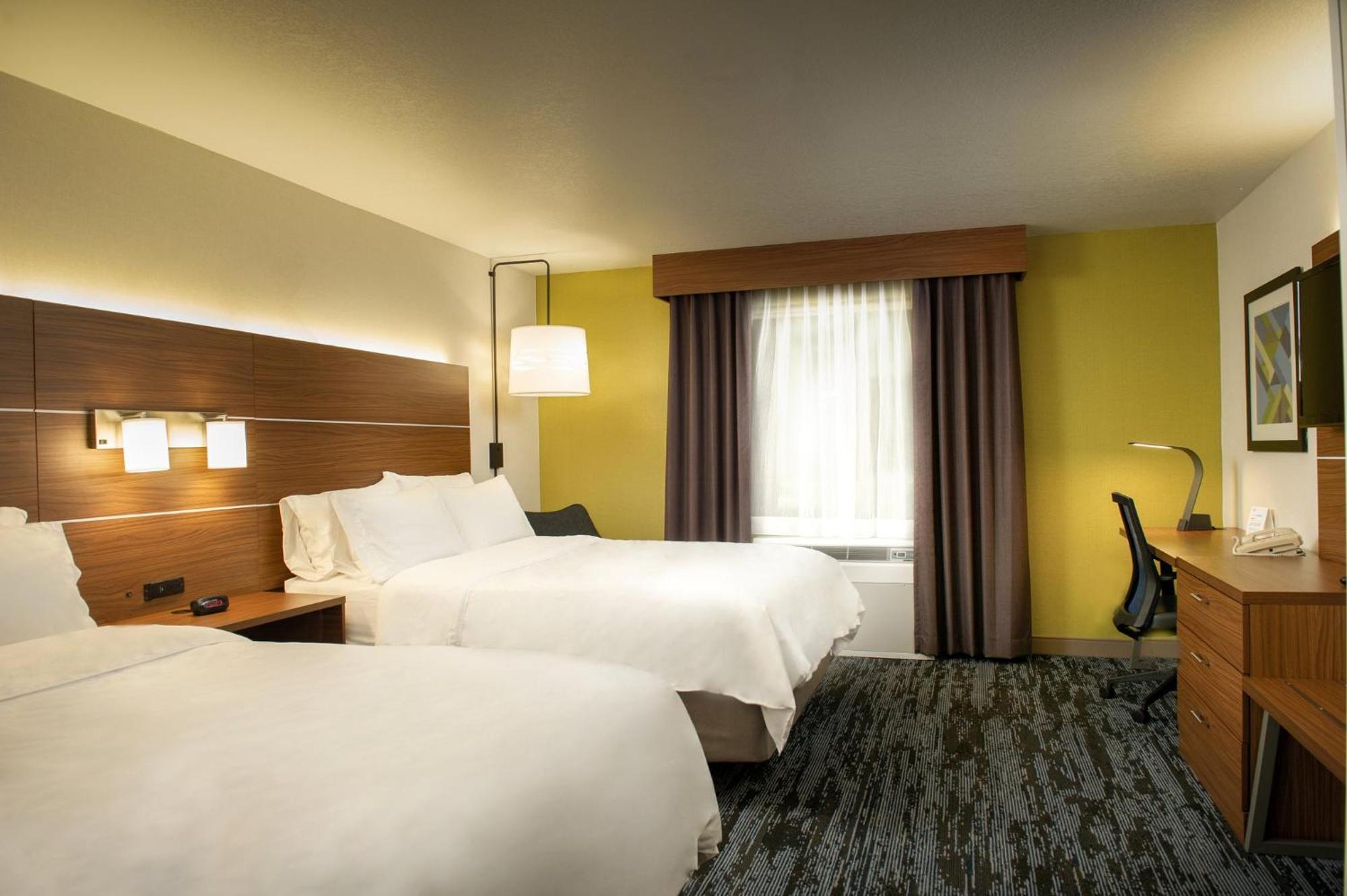 Holiday Inn Express & Suites Wausau By Ihg Weston Exterior foto